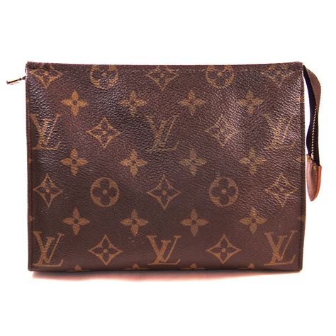 louis vuitton prism toiletry bag|louis vuitton toiletry pouch 19.